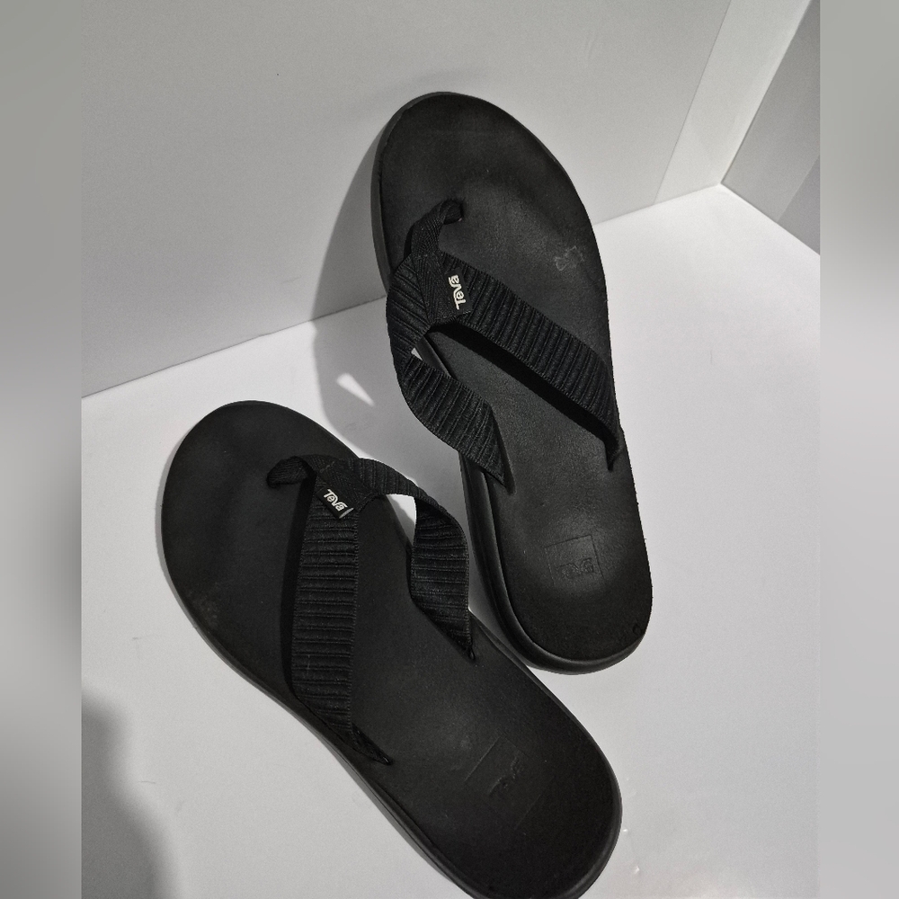 TEVA Flip Flops Size 8 Womens Ladies Well Worn Black